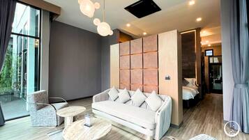 Presidential Villa, 2 Bedrooms, Non Smoking, Pool View | Free minibar, in-room safe, individually decorated