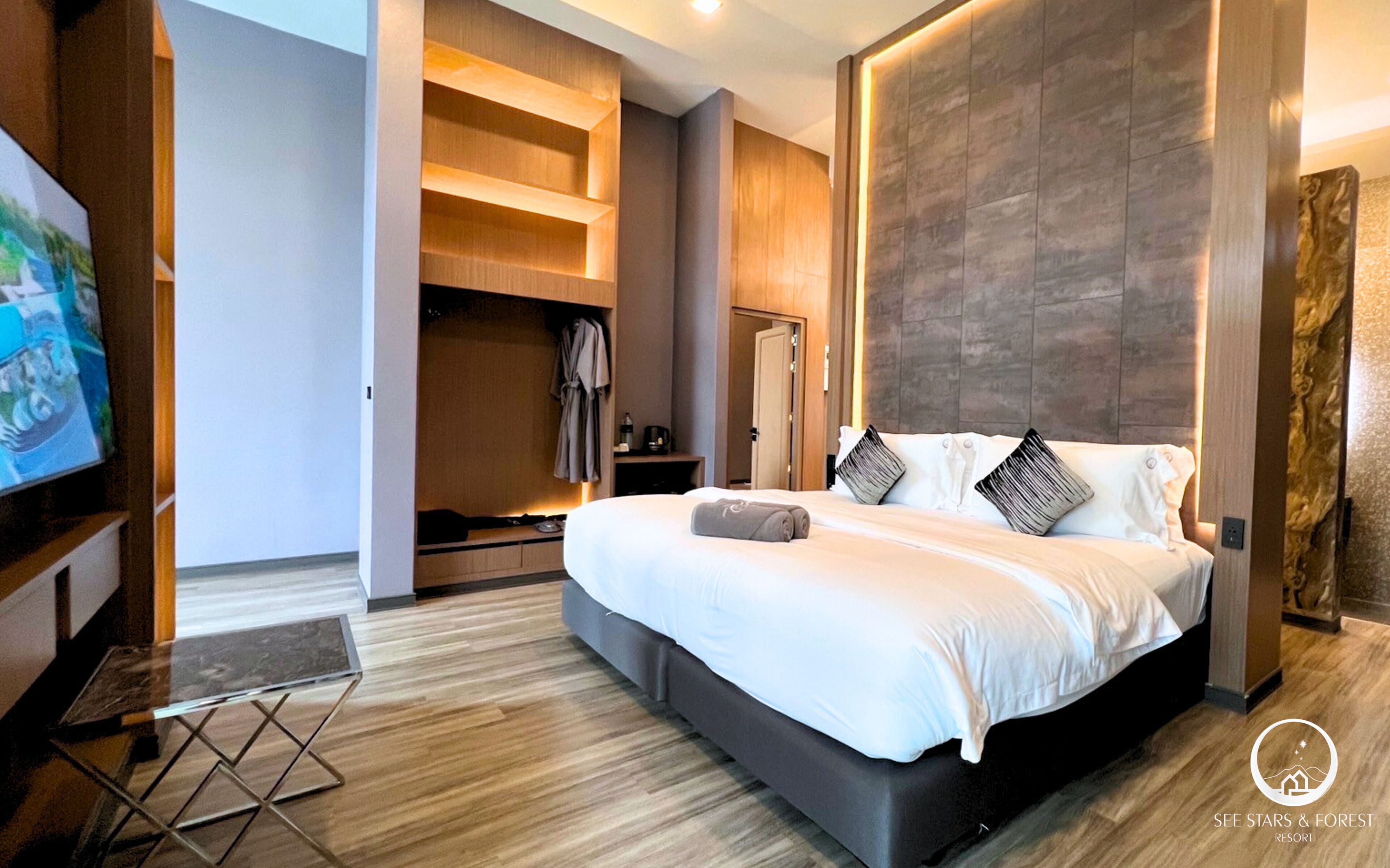 Villa presidencial, 2 habitaciones, para no fumadores, vista a la alberca | Artículos del minibar gratis y caja de seguridad en la habitación 