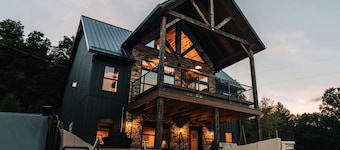 The Lodge @ Paradise Lake
