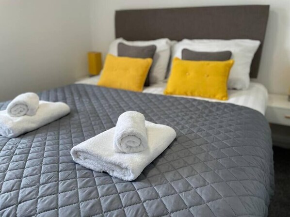 1 bedroom, iron/ironing board, free WiFi