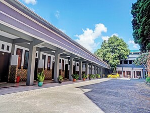 숙박 시설 정면