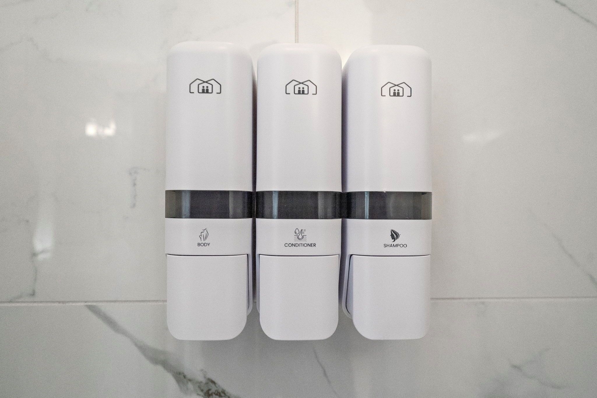 Shampoo, conditioner, body wash, and body soap included for maximum comfort.