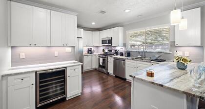 Htown Home Near NRG, Med Center | BBQ Yard Games