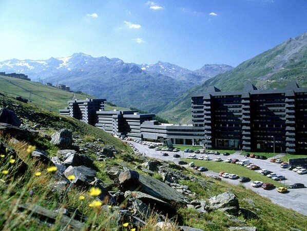 Esterni