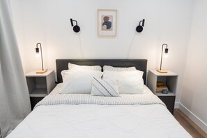 1 chambre, bureau, fer et planche à repasser, Wi-Fi gratuit
