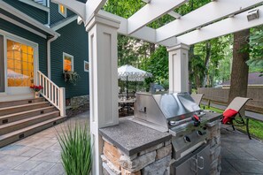 屋外ダイニングエリア