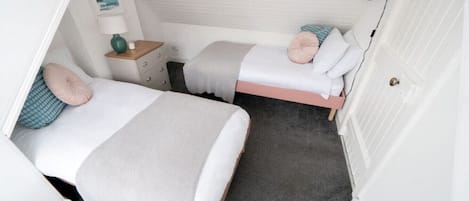 3 chambres, fer et planche Ă repasser, Wi-Fi, literie fournie