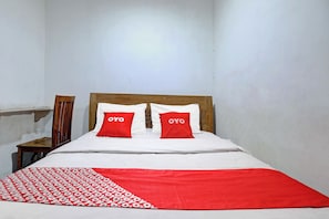 Deluxe Double Room - OYO Life 92877 Hotel Rainbow 7296 (Semarang)