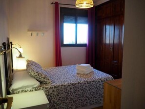 1 室のベッドルーム、アイロン / アイロン台、WiFi、ベッドシーツ