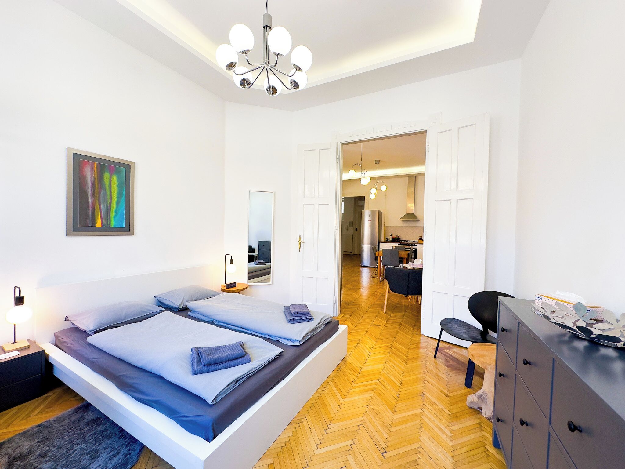 4 bedrooms, desk, iron/ironing board, free WiFi