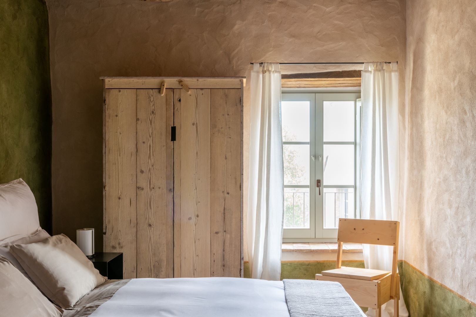 Apartment Casa G | Hochwertige Bettwaren, Daunenbettdecken, individuell dekoriert