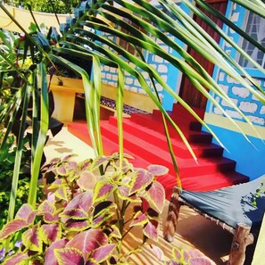 Romantic Villa | Terrace/patio