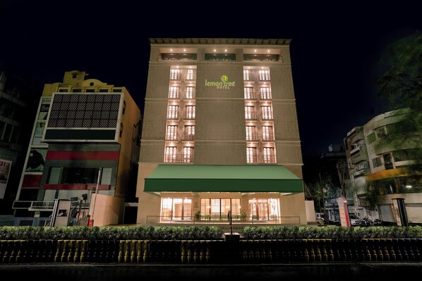 Front of property - evening/night