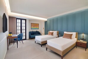 Deluxe Twin Room | Minibar, iron/ironing board, free WiFi, bed sheets - Lemon Tree Hotel Rajkot (Rajkot)