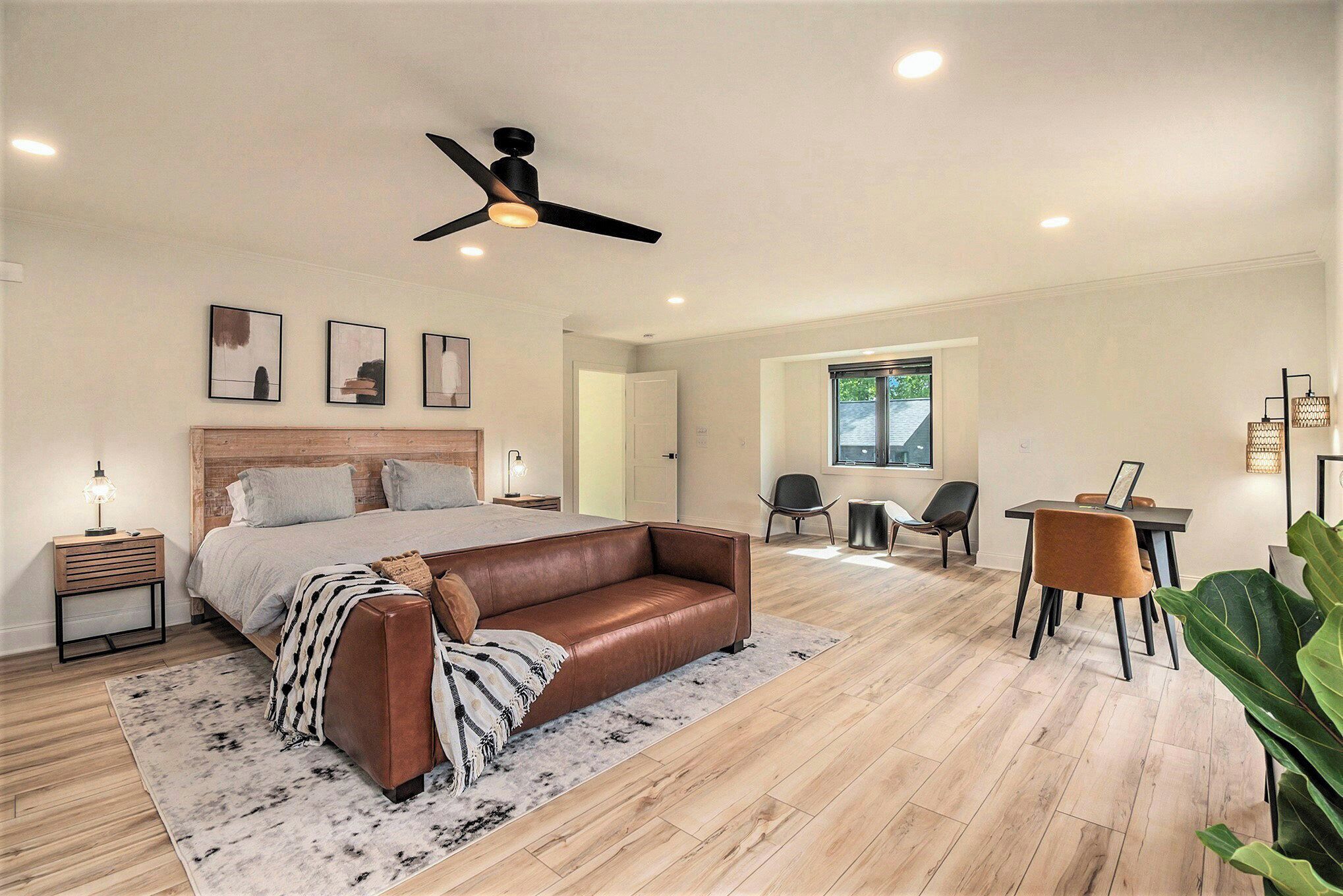 Cozy loft steps away Lake Chatuge!