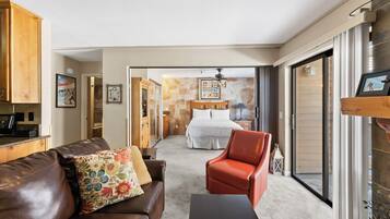 1 chambre, fer et planche Ă repasser, Wi-Fi, draps fournis