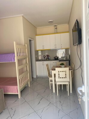 Interior - Apartments 100 meters from the beach  (Sarandë)