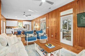 Fernseher, Stereoanlage, Arbeitsbereiche