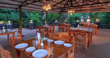 Aranyak Resort Bandhavgarh