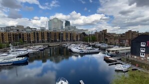 Apartment, Multiple Beds | Marina - Captivating 4-bed Apartment in London (London)