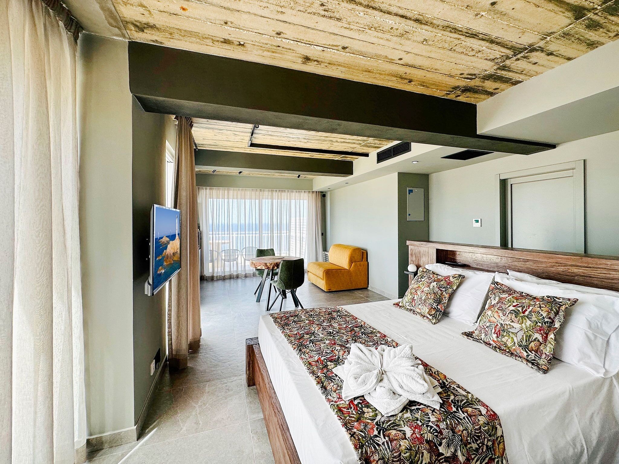 1 bedroom, desk, free WiFi