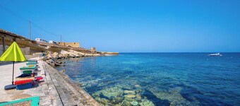 Salini Suites Luxury Accommodation with Terrace 401
