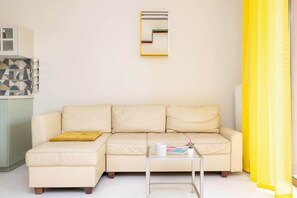 TV - Bobrzyńskiego 25 | Stylish Apartment | Parking (Kraków)