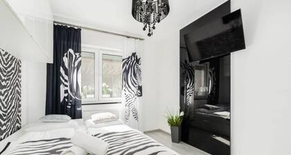 Comfortable Apartment with Garden | Private Parking