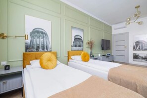 2 chambres, fer et planche à repasser, Wi-Fi, draps fournis