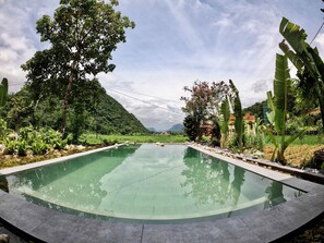 Outdoor pool, lifeguards on site - Thavill Retreat Hagiang (Ha Giang)