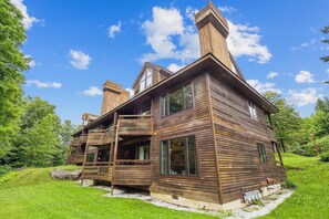 Exterior - Modest and Inviting One-Bedroom Plus Loft Condo C7 (Killington)