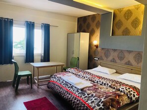 华丽客房 | 1 多间卧室、免费 WiFi、床单