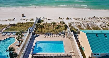 Slice of Heaven Poolside Condo