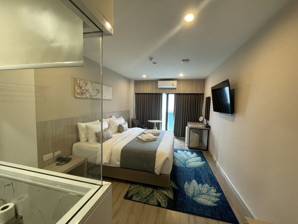 Habitación doble estándar | Artículos del minibar gratis y caja de seguridad en la habitación