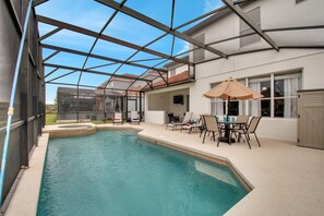 Pool - 6BR Luxury / 5 Ensuites / Gated / Huge Clubhouse (Kissimmee)