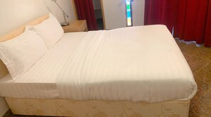 Standaard appartement, 2 slaapkamers | Een laptopwerkplek, gratis wifi, beddengoed
