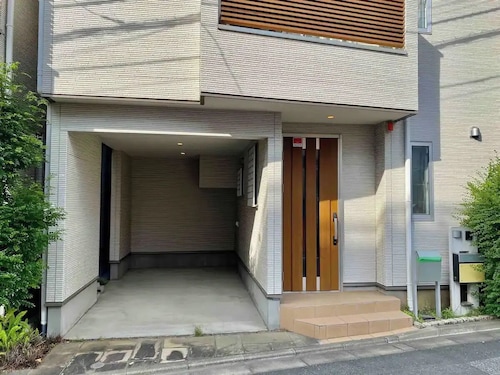 施設の正面