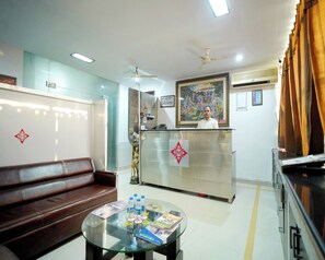 Reception - HOTEL MOON (Hisar)