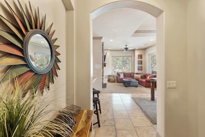 Appart'hÎtel, plusieurs lits, patio, vue montagne (Red Cliffs) | Intérieur