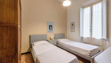 Apartamento clásico | 3 dormitorios, ropa de cama de alta calidad, edredones de plumas