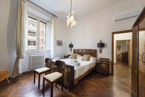 Căn hộ phong cách cổ điển | 3 phòng ngủ, bộ đồ giường cao cấp, chăn bông 