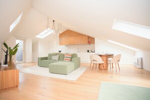 Apartment | Living area - Liiiving - Cedofeita Green Terrace (Porto)