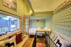 Down comforters, free WiFi, bed sheets