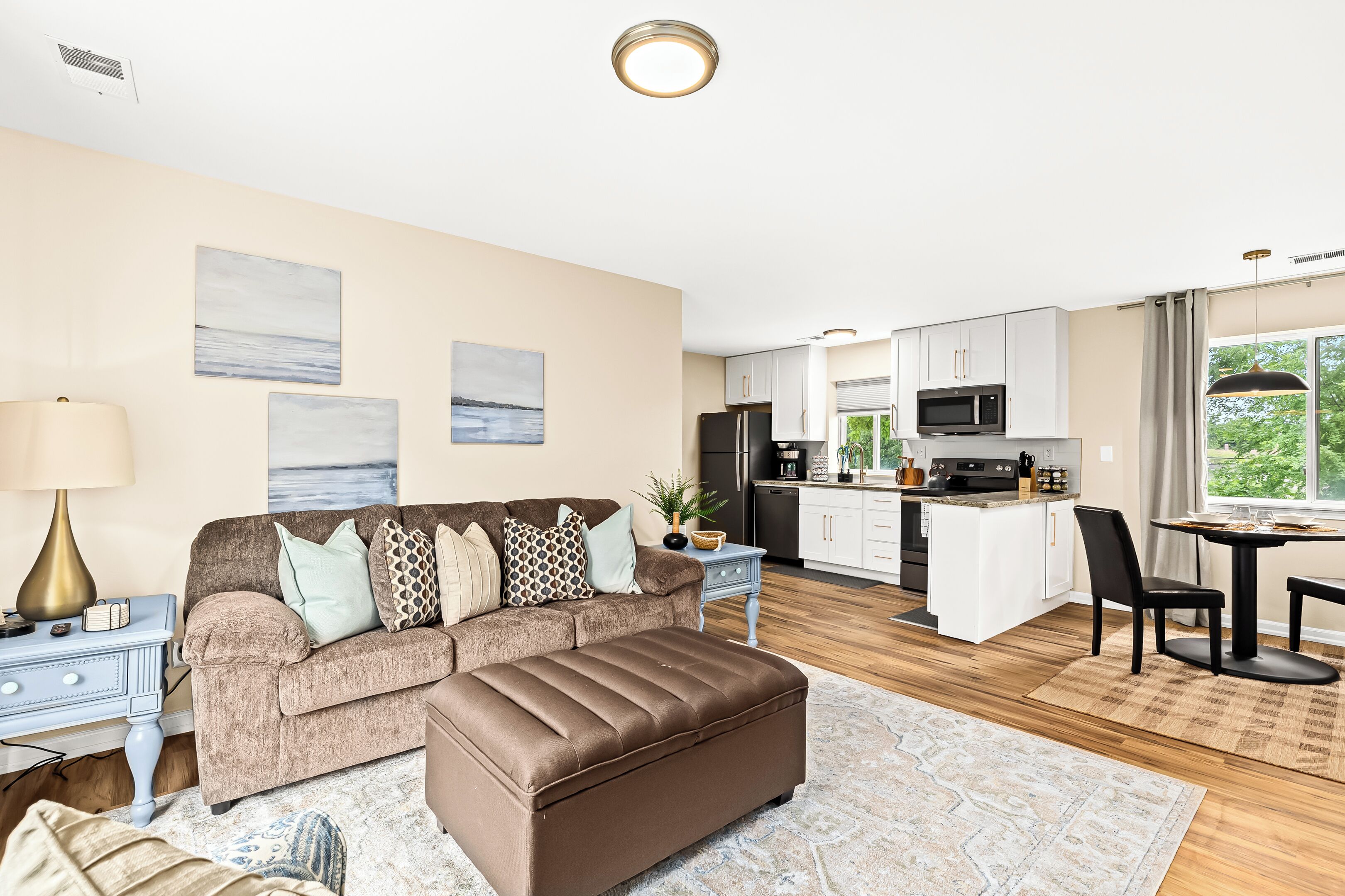 Una Smart TV, libros