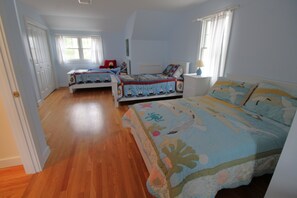 3 bedrooms, WiFi - Water View Home With Great Screen Porch (2317) (Cotuit)