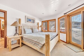 3 bedrooms, iron/ironing board, free WiFi, bed sheets - Easy Walk to the lifts frm this 3 bedroom condo! Stunning views, nicely updated! (Deer Valley)