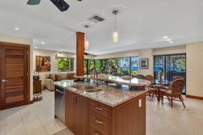 Interior - Elua 1603: Premier Views, Exquisite Updates! (Wailea)