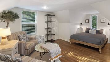 3 bedrooms, iron/ironing board, free WiFi