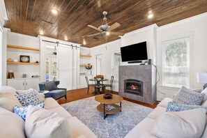 スマートテレビ