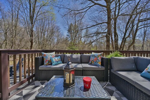 Cozy Pocono Chalet